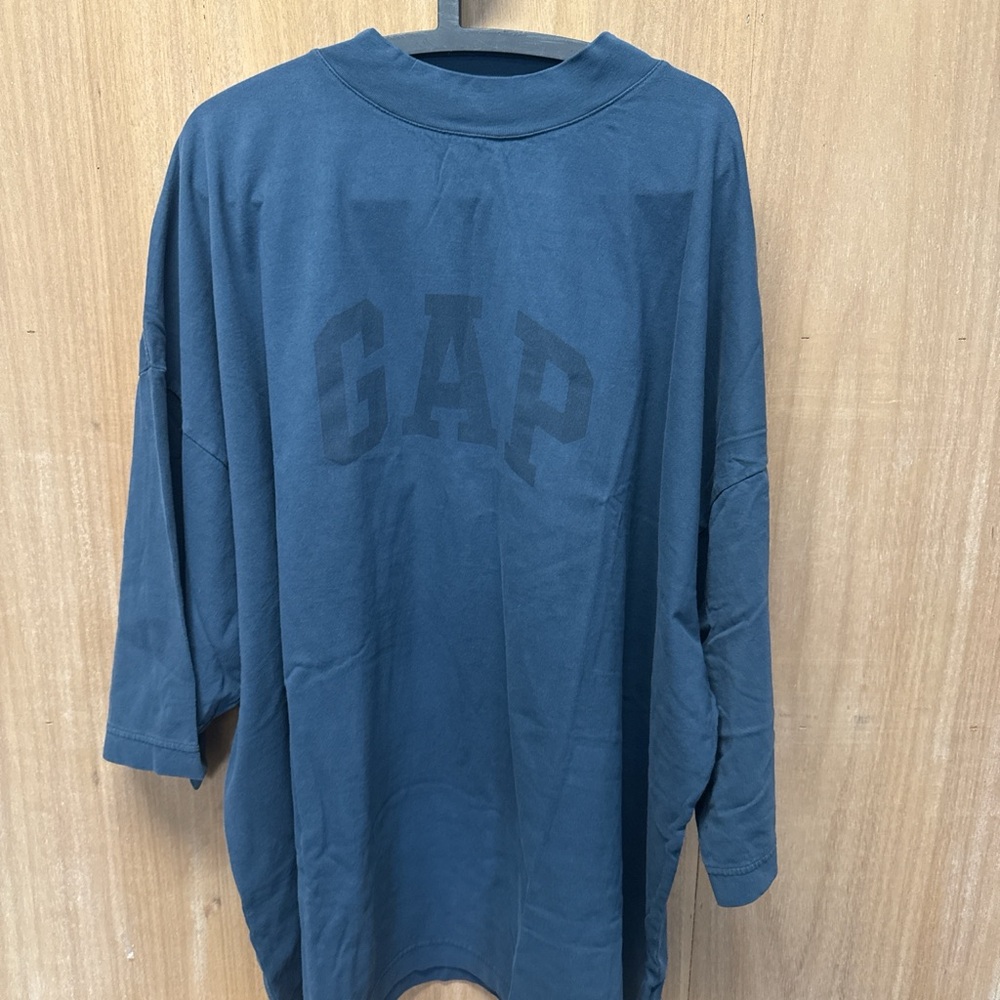 GAP Navy Casual Tee